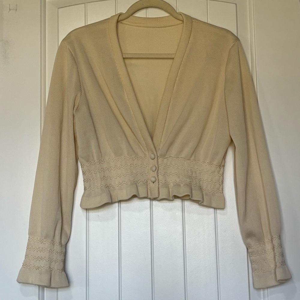 1970s Vintage Elegant Cream Women's crop cardigan
